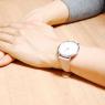 クルース ミニュイ レザーベルト 33mm レディース 腕時計 CL30005 ホワイト/パステルピンクの商品詳細画像