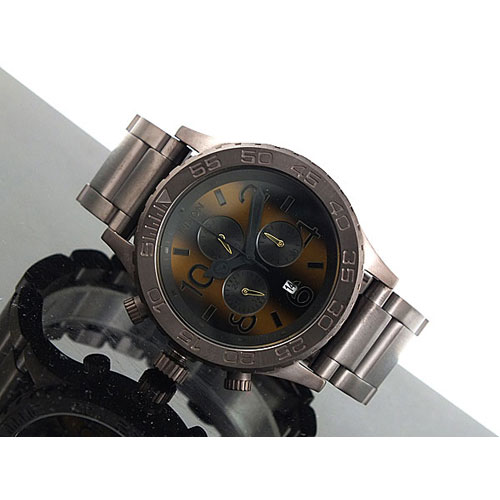 【超美品】NIXON 42-20 CHRONO 腕時計 A037-1073