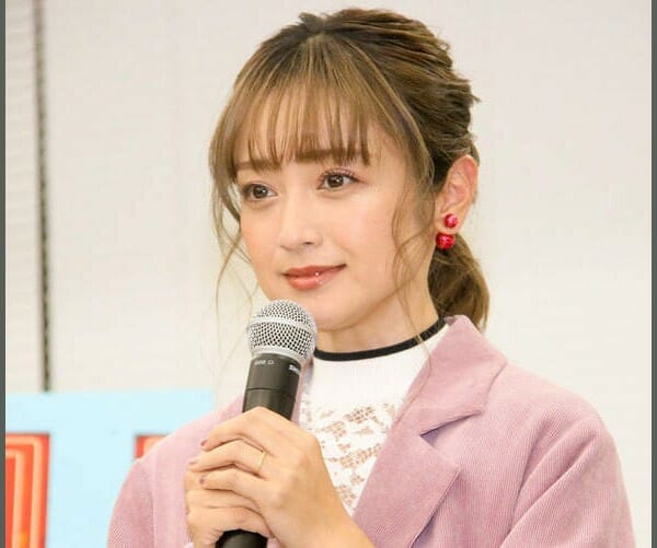 井上咲楽眉毛細く画像川口春奈